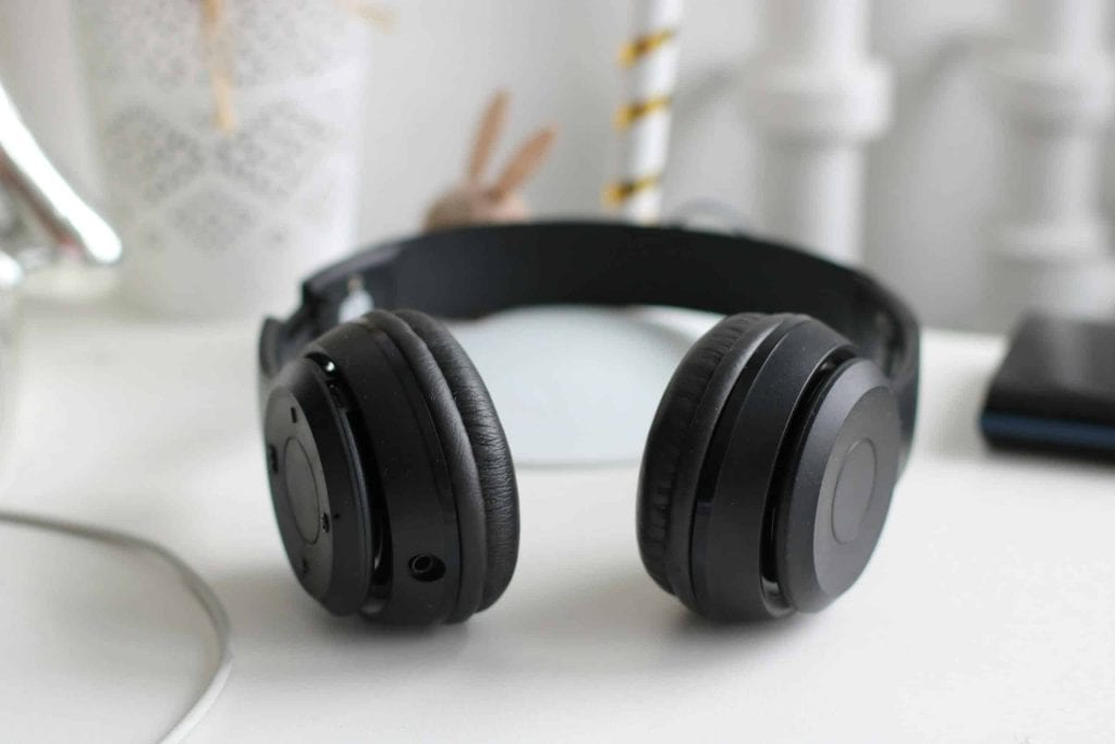 Headphones for Bilateral Music